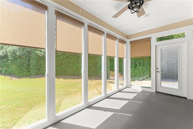 6247 LONGLEAF Drive, Hoschton, GA 30548