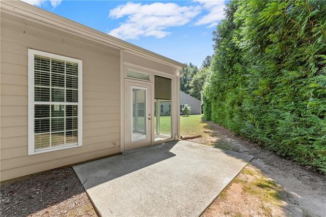 6247 LONGLEAF Drive, Hoschton, GA 30548