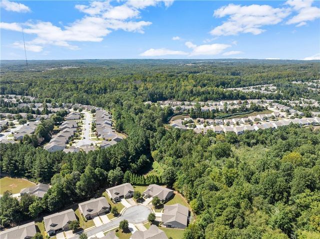 6247 LONGLEAF Drive, Hoschton, GA 30548