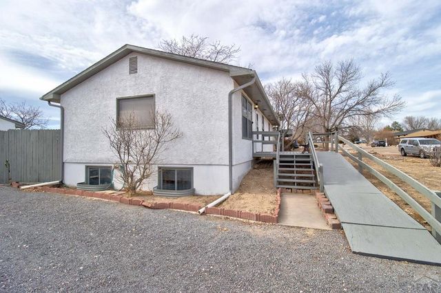 257 S Bailey Dr, Pueblo West, CO 81007