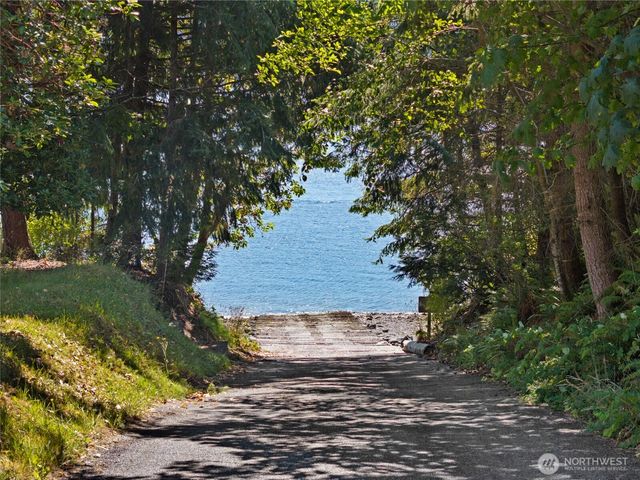 814 130th Street NW, Gig Harbor, WA 98332