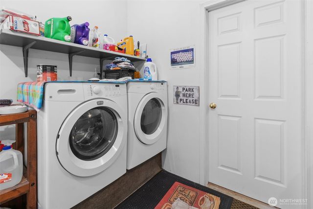 101 N Fairway Drive E, Hoodsport, WA 98548