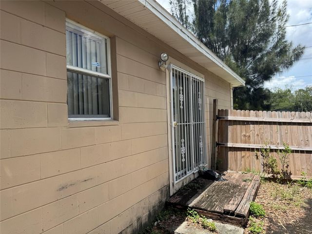 2609 E EMMA STREET, Tampa, FL 33610