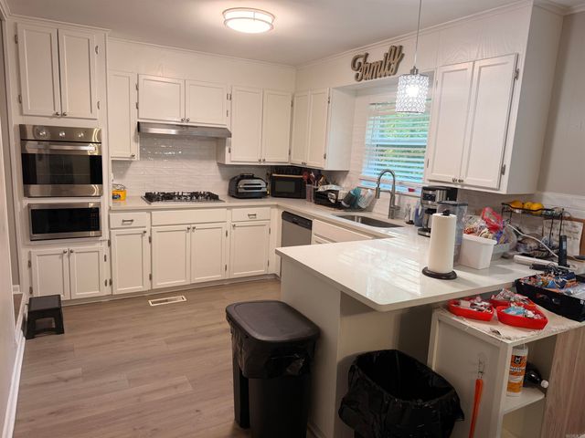 37 Glenmere Drive, Little Rock, AR 72209