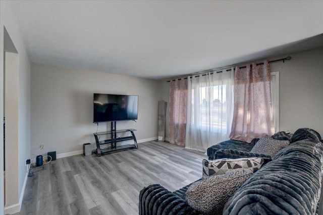 1926 Wyoming Avenue, Sun Prairie, WI 53590