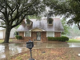 230 Ross Avenue, Denison, TX 75020