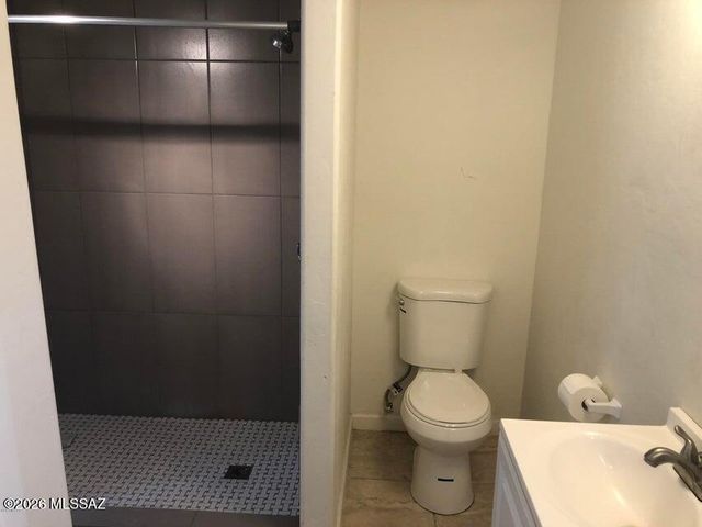 2039 E Glenn Street, Tucson, AZ 85719