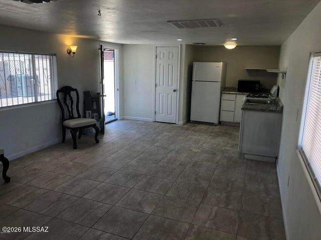 2039 E Glenn Street, Tucson, AZ 85719