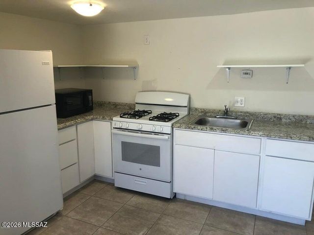 2039 E Glenn Street, Tucson, AZ 85719