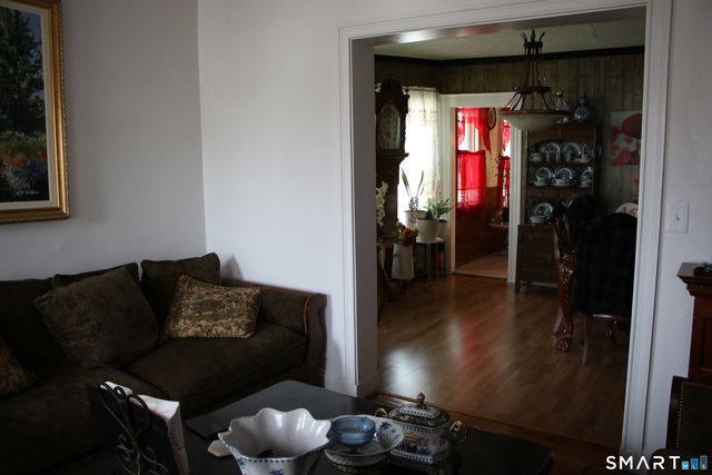 1525 Park Avenue, Bridgeport, CT 06604