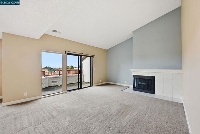 22135 Sevilla Rd 32, Hayward, CA 94541