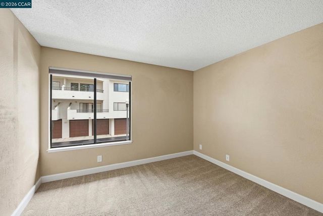 22135 Sevilla Rd 32, Hayward, CA 94541