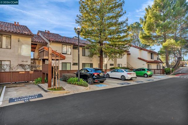 22135 Sevilla Rd 32, Hayward, CA 94541