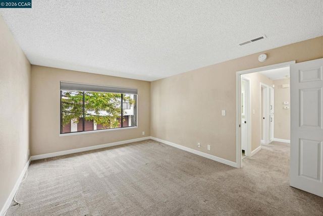 22135 Sevilla Rd 32, Hayward, CA 94541