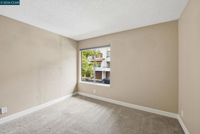 22135 Sevilla Rd 32, Hayward, CA 94541