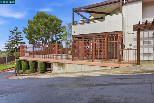22135 Sevilla Rd 32, Hayward, CA 94541