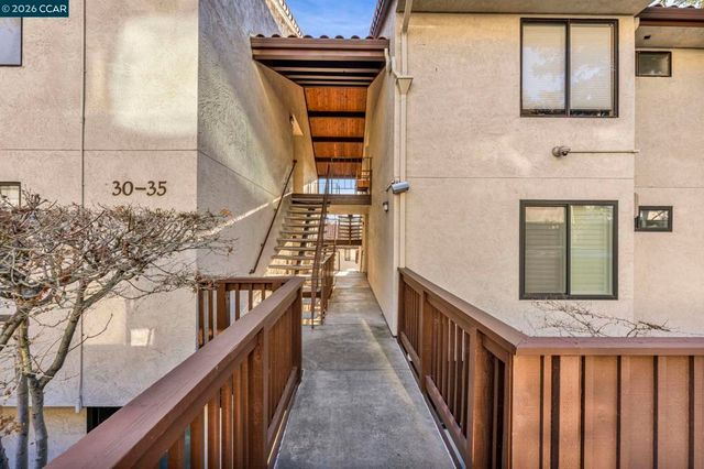 22135 Sevilla Rd 32, Hayward, CA 94541