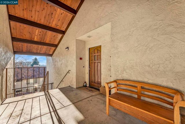 22135 Sevilla Rd 32, Hayward, CA 94541