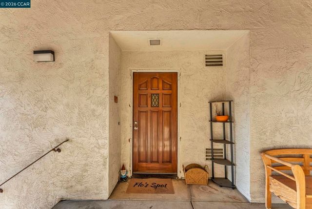 22135 Sevilla Rd 32, Hayward, CA 94541