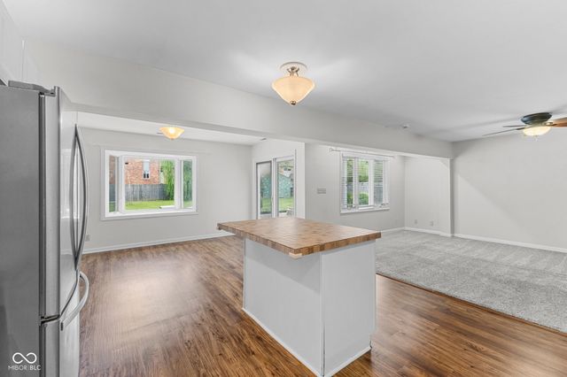 637 Lawndale Drive, Greenwood, IN 46142
