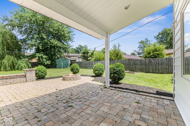 637 Lawndale Drive, Greenwood, IN 46142