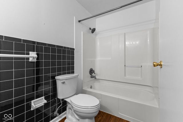 637 Lawndale Drive, Greenwood, IN 46142