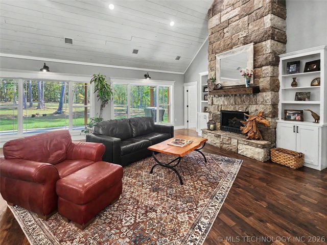 17413 E 626 Road, Tahlequah, OK 74464