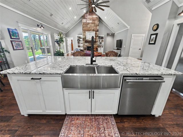 17413 E 626 Road, Tahlequah, OK 74464