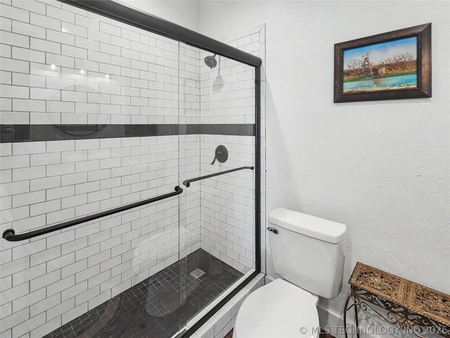 17413 E 626 Road, Tahlequah, OK 74464