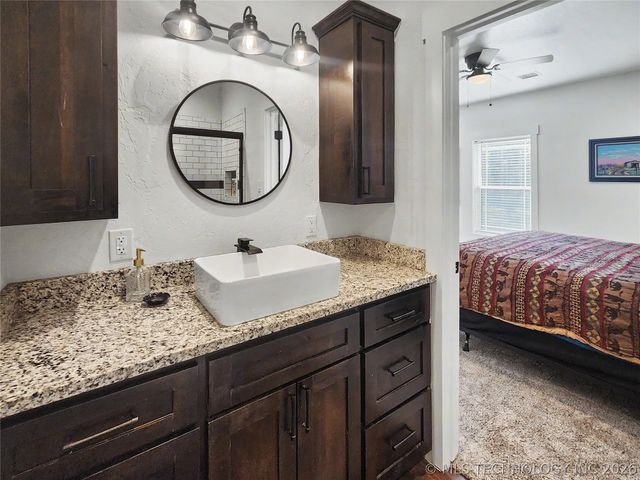17413 E 626 Road, Tahlequah, OK 74464