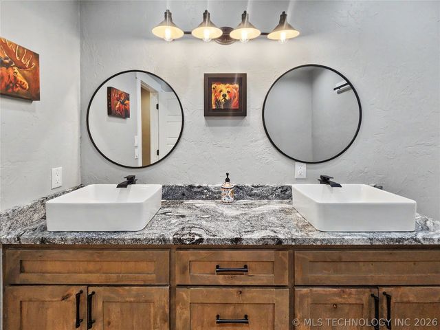 17413 E 626 Road, Tahlequah, OK 74464