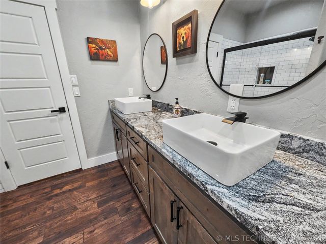 17413 E 626 Road, Tahlequah, OK 74464