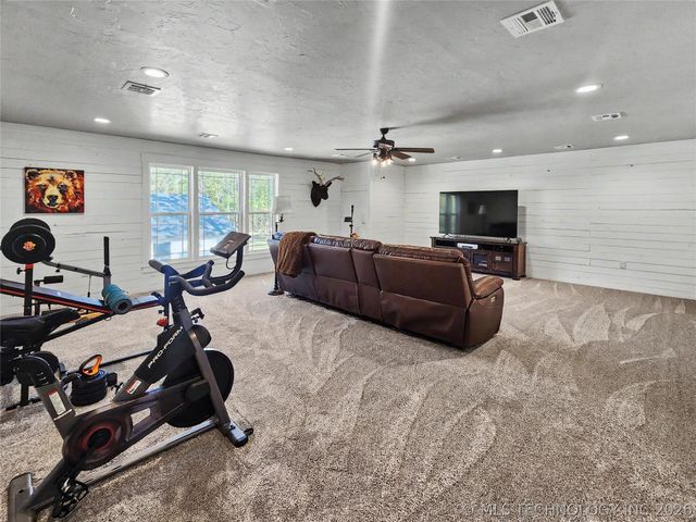17413 E 626 Road, Tahlequah, OK 74464