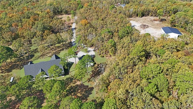 17413 E 626 Road, Tahlequah, OK 74464