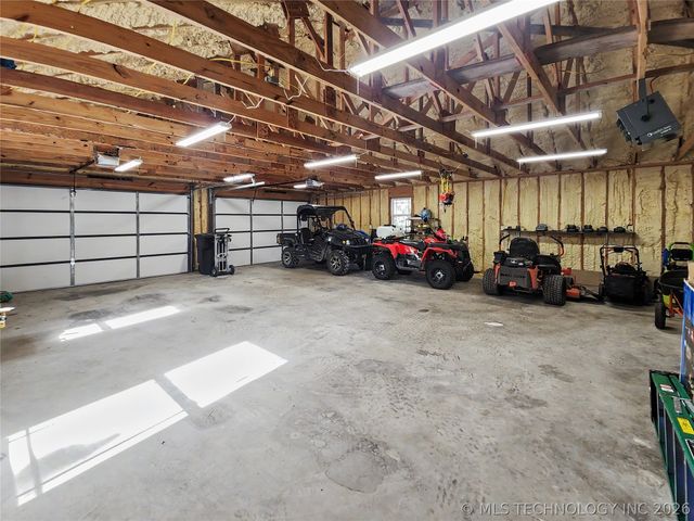 17413 E 626 Road, Tahlequah, OK 74464