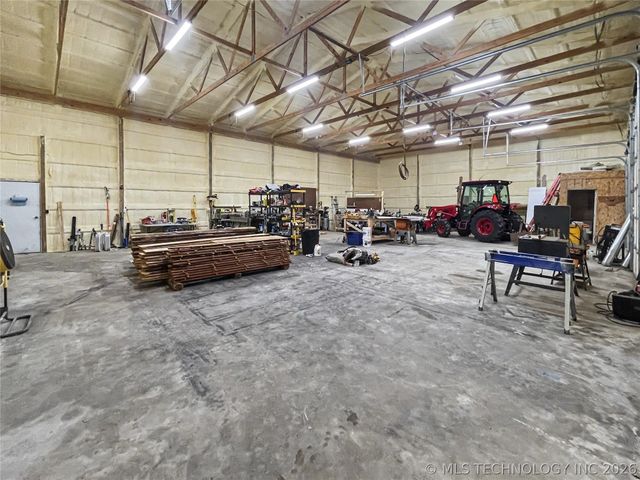 17413 E 626 Road, Tahlequah, OK 74464