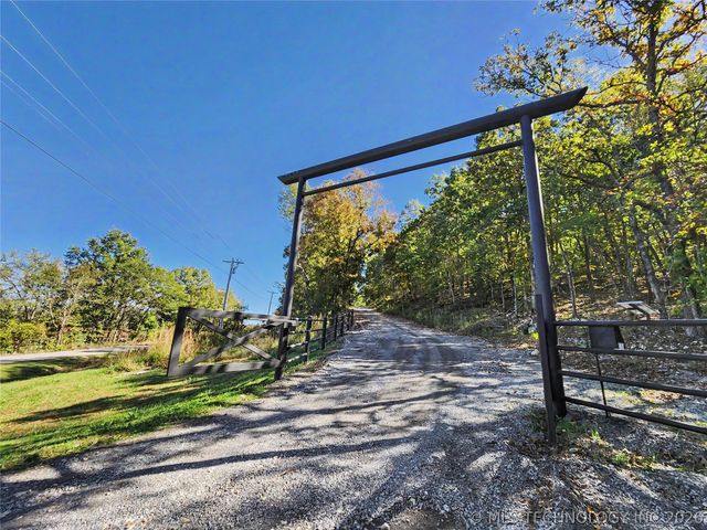 17413 E 626 Road, Tahlequah, OK 74464