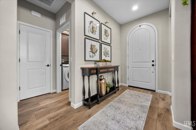 14219 Addleston Lane, Bakersfield, CA 93311