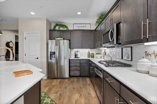 14219 Addleston Lane, Bakersfield, CA 93311