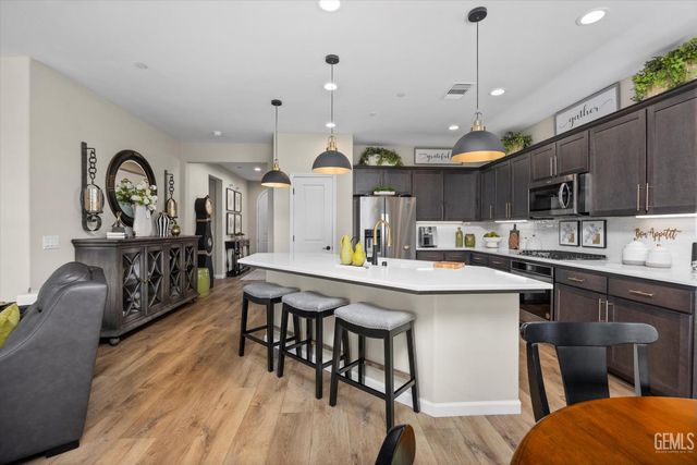 14219 Addleston Lane, Bakersfield, CA 93311