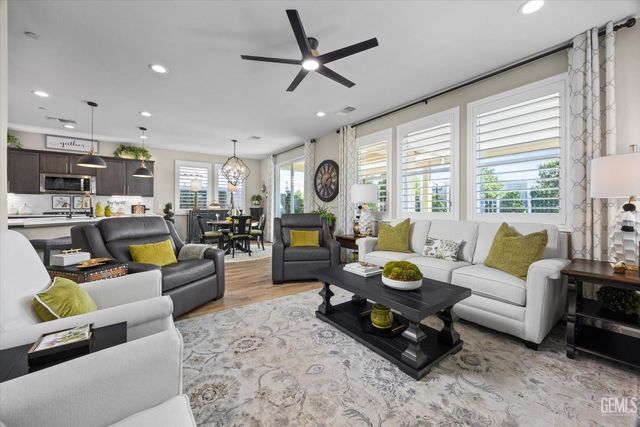 14219 Addleston Lane, Bakersfield, CA 93311