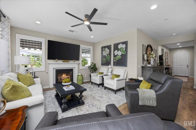 14219 Addleston Lane, Bakersfield, CA 93311