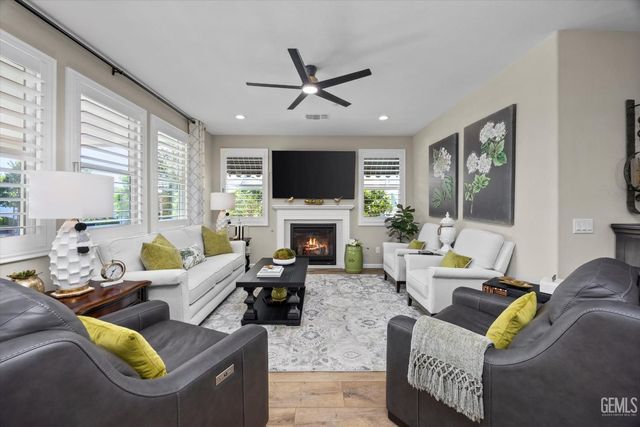 14219 Addleston Lane, Bakersfield, CA 93311