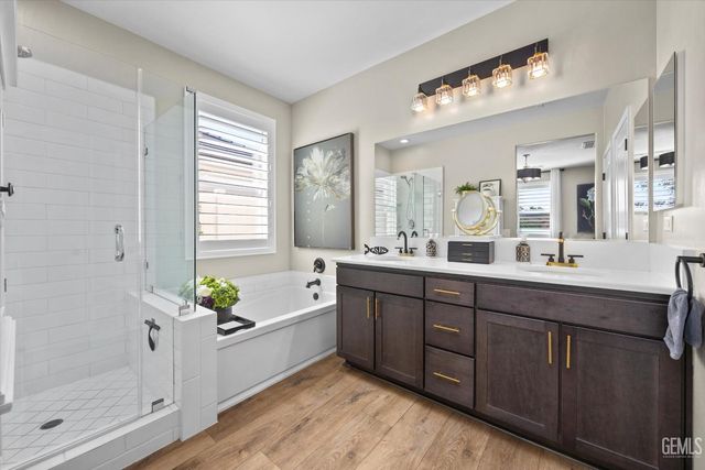 14219 Addleston Lane, Bakersfield, CA 93311