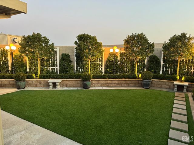 14219 Addleston Lane, Bakersfield, CA 93311