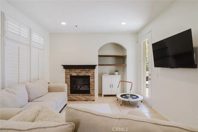 24444 Montevista Circle, Valencia, CA 91354