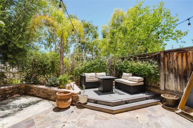 24444 Montevista Circle, Valencia, CA 91354