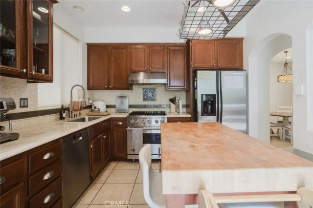 24444 Montevista Circle, Valencia, CA 91354