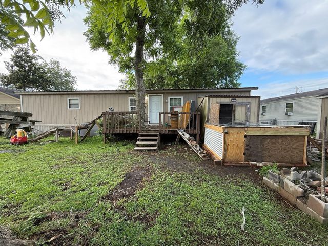 11813 13th Street, Santa Fe, TX 77510