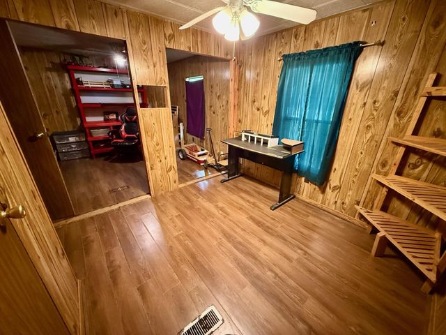 11813 13th Street, Santa Fe, TX 77510